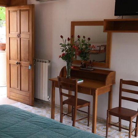 Villaggio "Camping Pompei" Bungalow Экстерьер фото